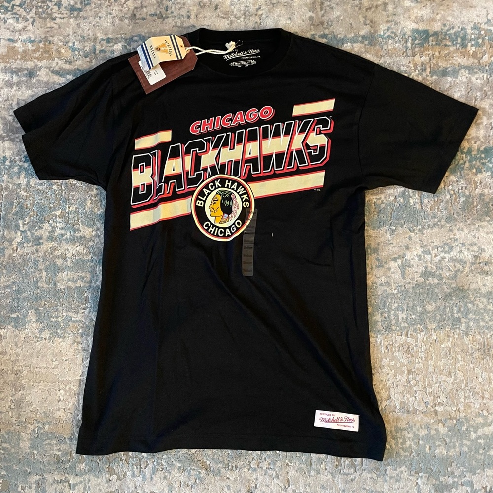 NWT Mitchell & Ness Chicago Blackhawks T-Shirt